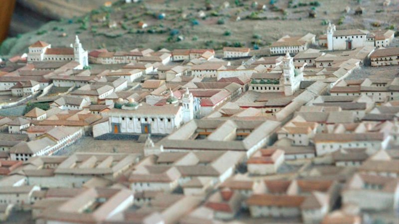 EXPAT ESSENTIALS: Ecuador Real Estate