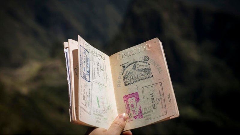 EXPAT ESSENTIALS: Visas in Ecuador