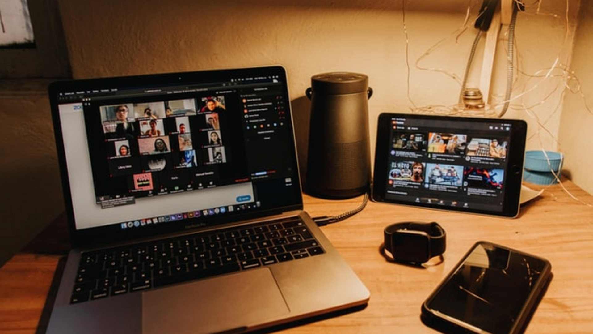 Creative Technology Ways to Stay in Touch with Friends and Family